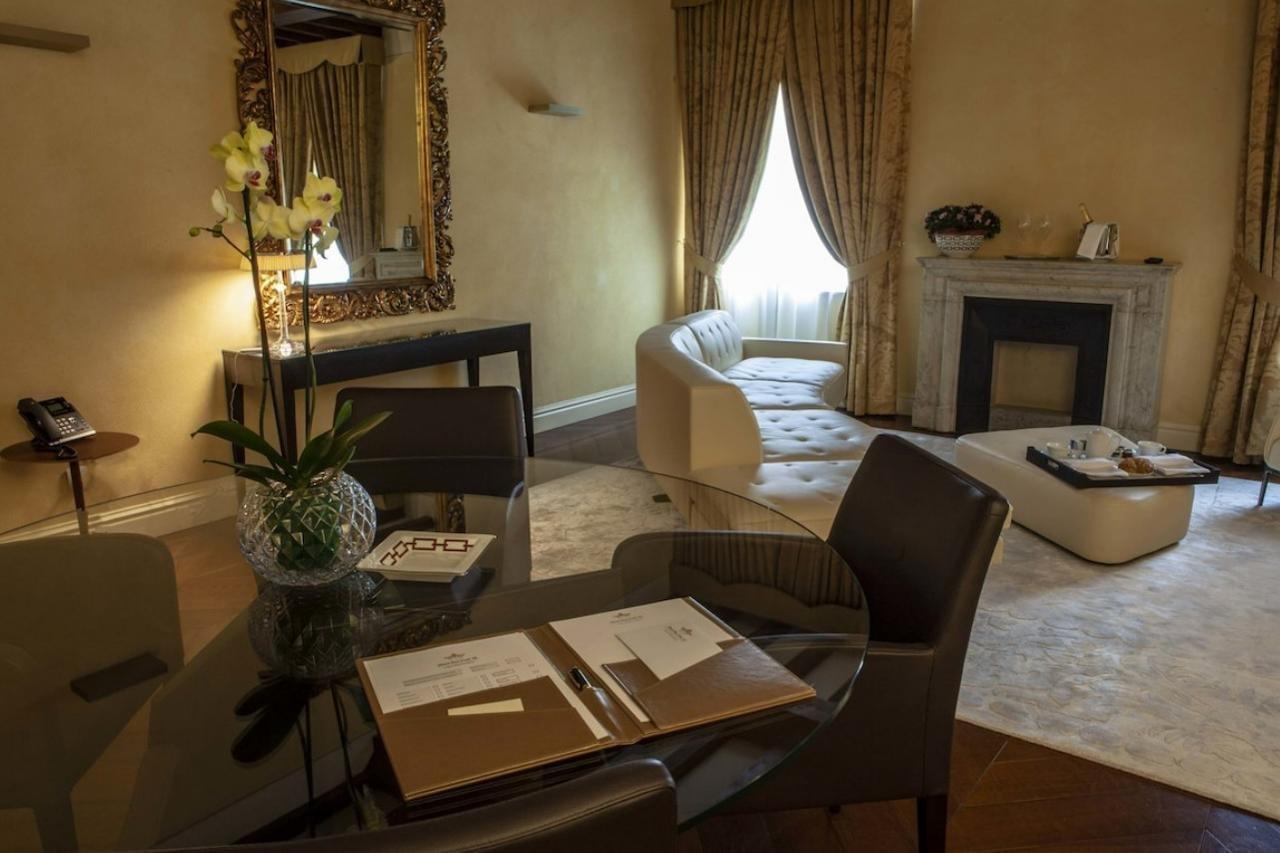 Hotel Rua Frati 48 In San Francesco مودينا المظهر الخارجي الصورة