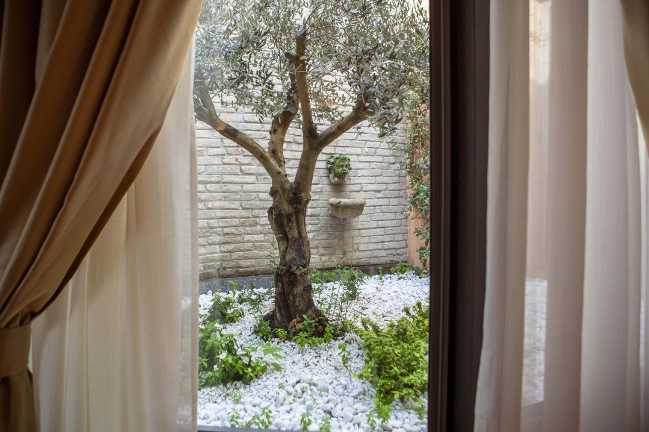 Hotel Rua Frati 48 In San Francesco مودينا المظهر الخارجي الصورة