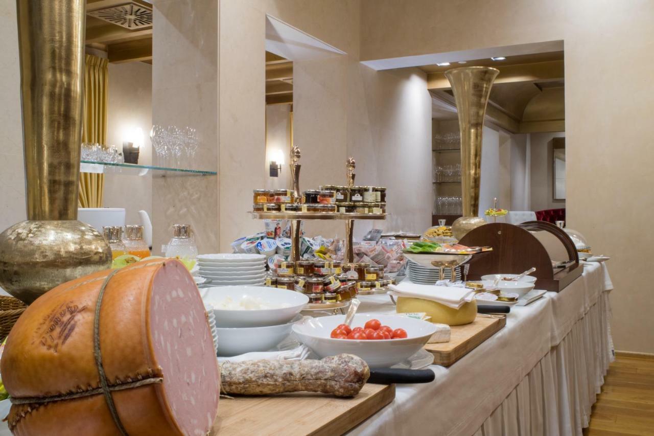 Hotel Rua Frati 48 In San Francesco مودينا المظهر الخارجي الصورة