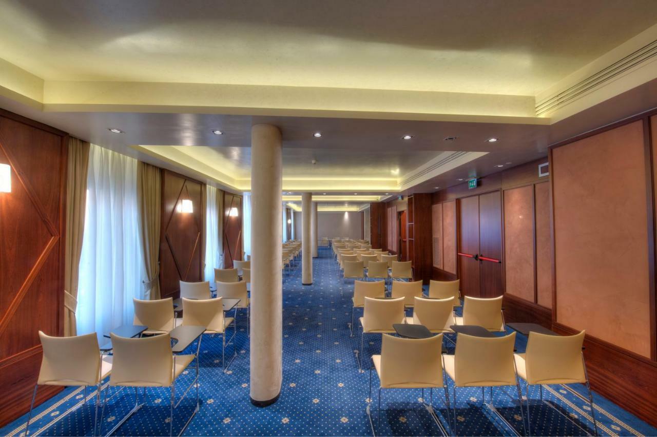 Hotel Rua Frati 48 In San Francesco مودينا المظهر الخارجي الصورة